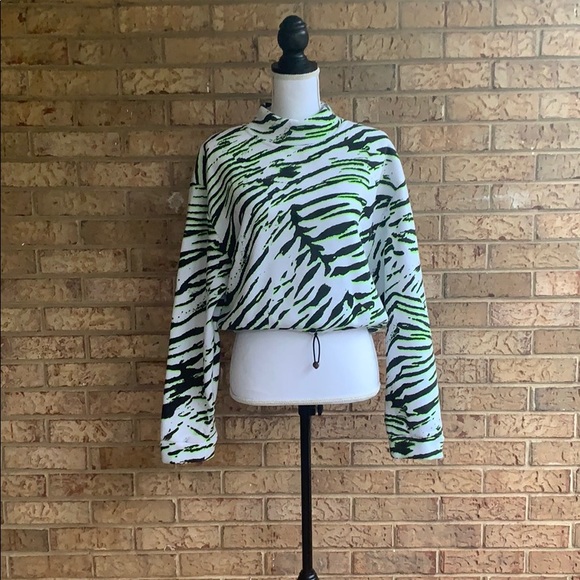 Zebra cropped Neon Green Sweat Shirt - Picture 3 of 4